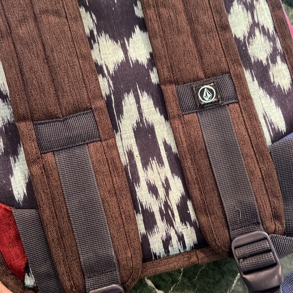 Volcom backpack ~ ikat print - Picture 7 of 8